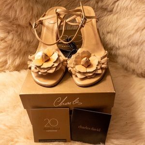 Charles David nude leather heels. Size 8.5